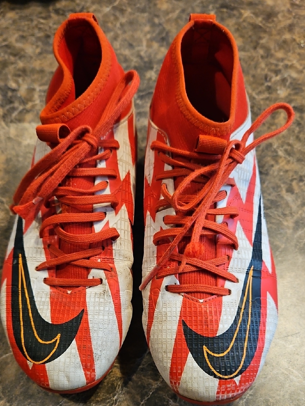 Nike Mercurial Superfly 8 Elite C R7  Soccer Cleats with Gold Accent